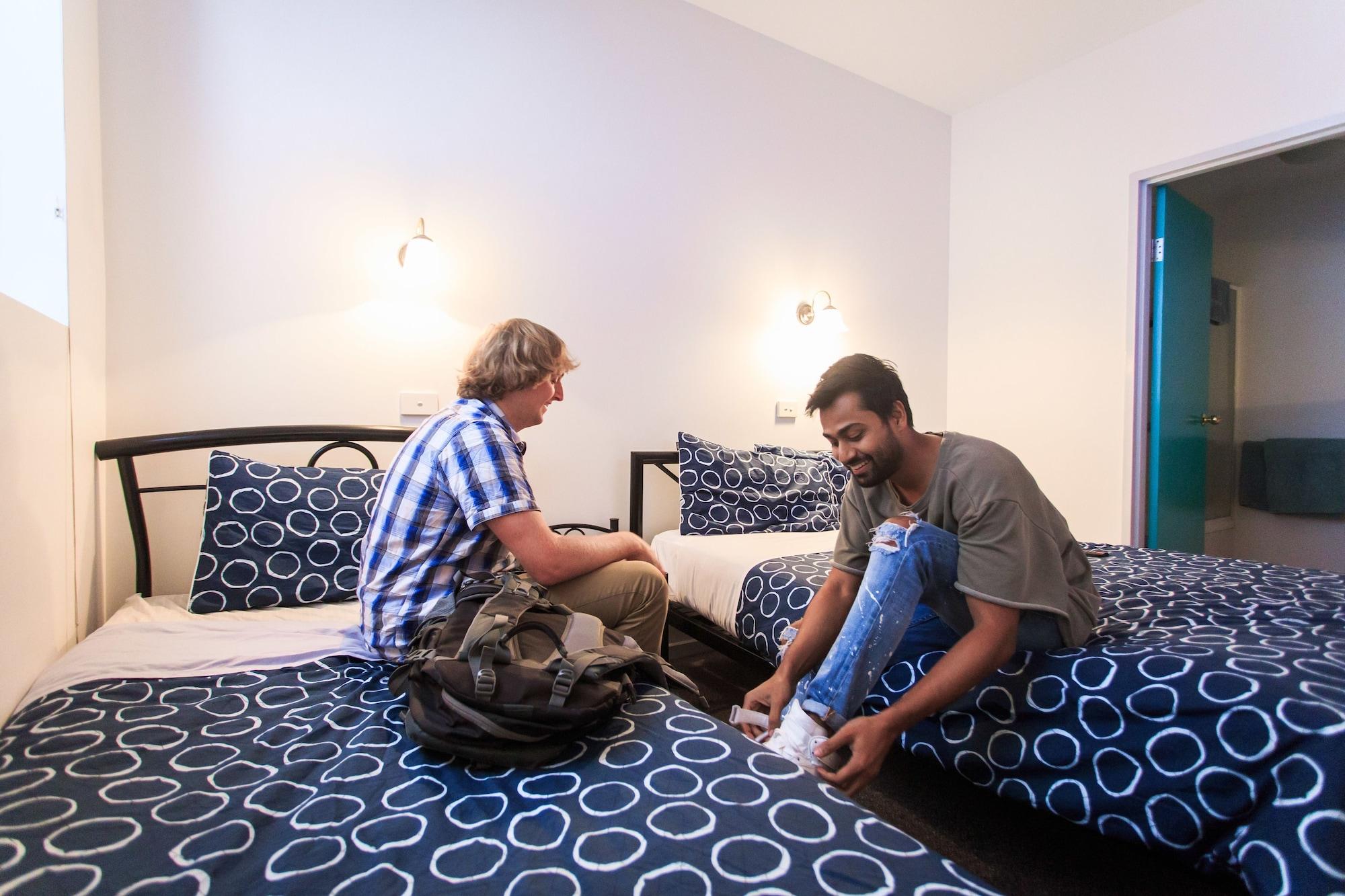 Yha Hobart Central Екстериор снимка