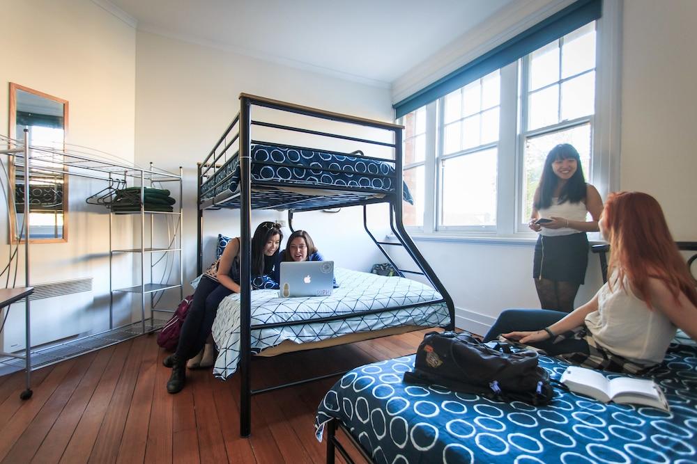 Yha Hobart Central Екстериор снимка