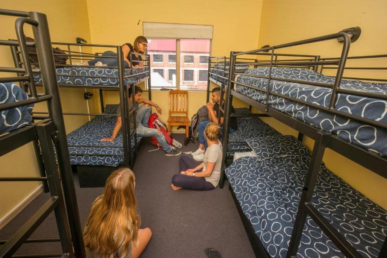 Yha Hobart Central Екстериор снимка